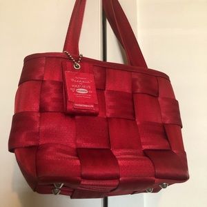 Seatbelt bag by Harvey’s